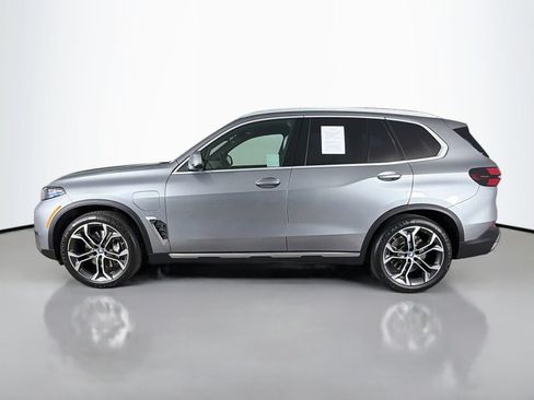 Used 2024 BMW X5 xDrive50e w/ Executive Package AWD/4WD image 4