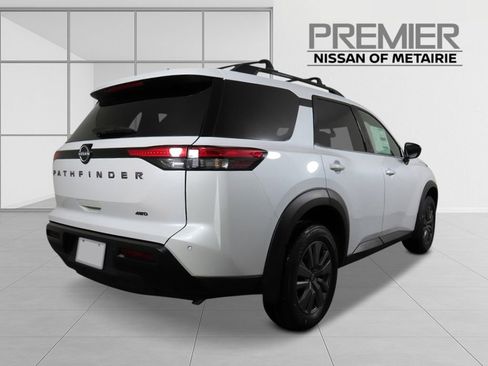 New 2026 Nissan Pathfinder SV image 5