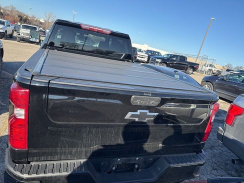 Certified 2022 Chevrolet Silverado 2500 Custom w/ Custom Value Package image 7