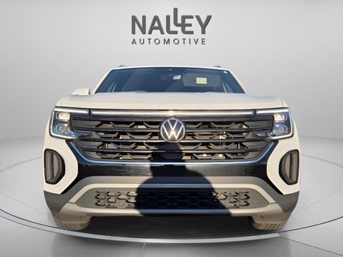 Used 2024 Volkswagen Atlas Cross Sport SE image 9