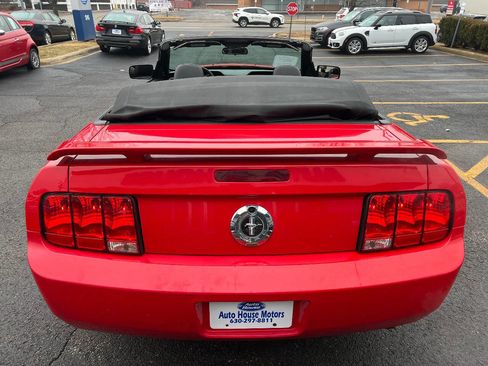 Used 2006 Ford Mustang Convertible image 16