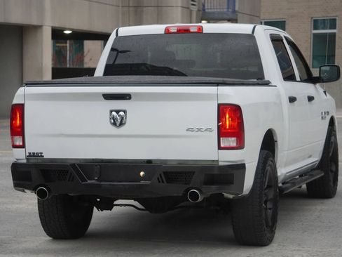 Used 2016 RAM 1500 Express AWD/4WD image 16