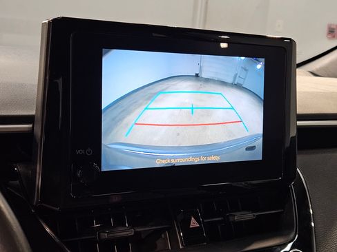 Used 2025 Toyota Corolla SE FWD image 29