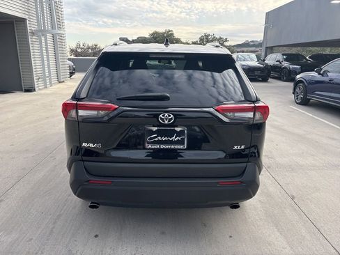 Used 2022 Toyota RAV4 XLE image 7
