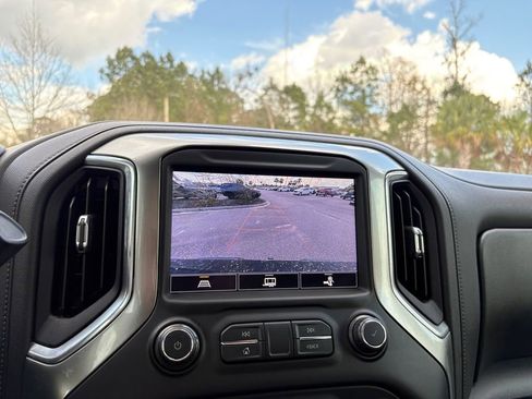 Used 2021 Chevrolet Silverado 1500 LTZ w/ LTZ Convenience Package II image 17