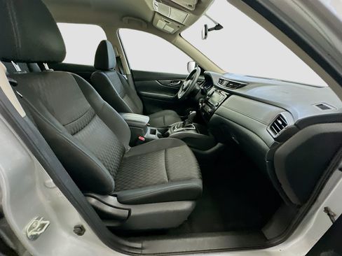 Used 2018 Nissan Rogue S AWD/4WD image 31