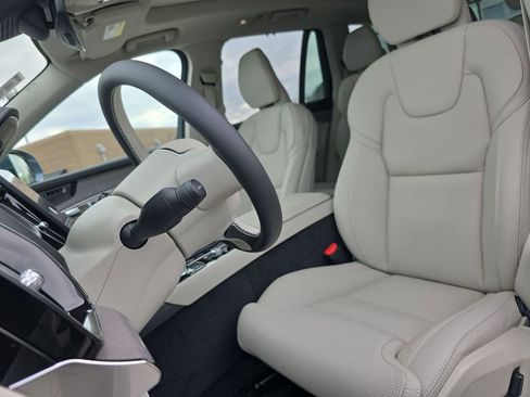New 2026 Volvo XC90 B6 Ultra w/ Protection Package image 17