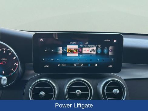 Used 2022 Mercedes-Benz GLC 300 4MATIC w/ Multimedia Package Lite image 10