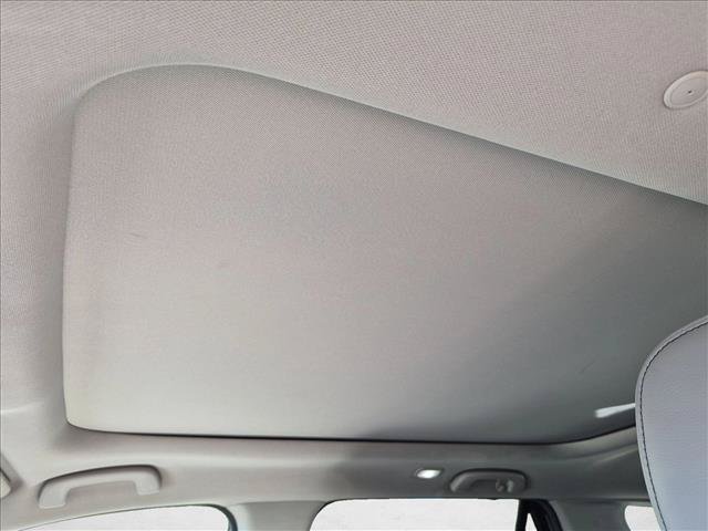 Used 2025 Honda Pilot Touring image 14
