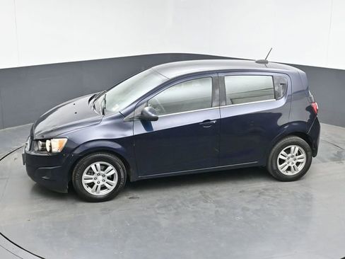 Used 2015 Chevrolet Sonic LT FWD image 32