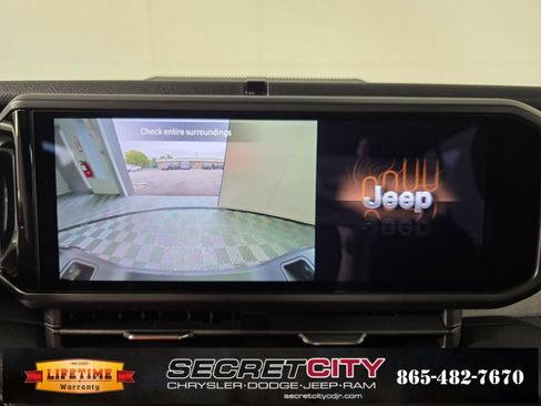 New 2025 Jeep Gladiator Sport image 20