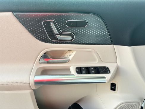 New 2026 Mercedes-Benz GLA 250 4MATIC image 7