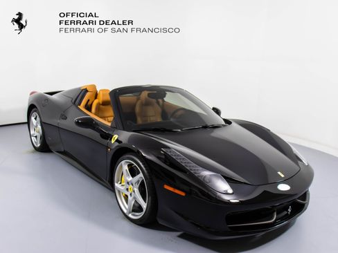 Certified 2015 Ferrari 458 Spider RWD image 1