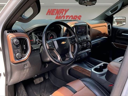 Used 2021 Chevrolet Silverado 1500 LTZ w/ Safety Package II AWD/4WD image 19