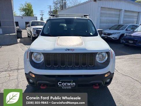 Used 2015 Jeep Renegade Trailhawk w/ Premium Leather Group AWD/4WD image 2