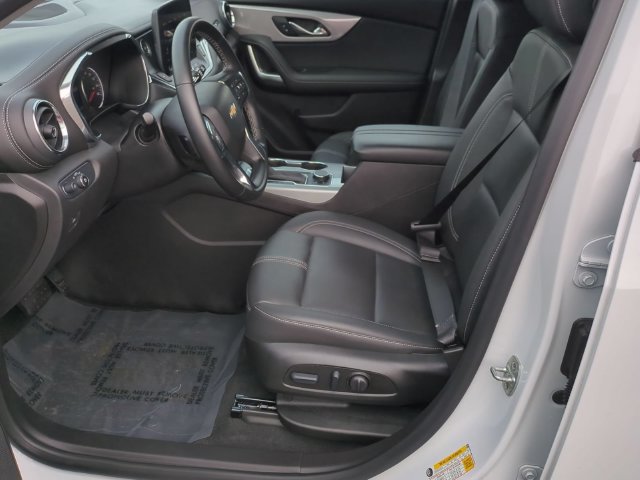 Used 2025 Chevrolet Blazer LT w/ Sound & Technology Package AWD/4WD image 12