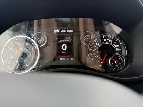 Used 2024 RAM 3500 Big Horn image 18