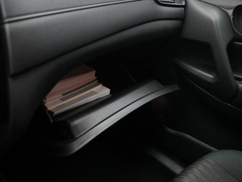 Used 2020 Nissan Rogue SV image 29