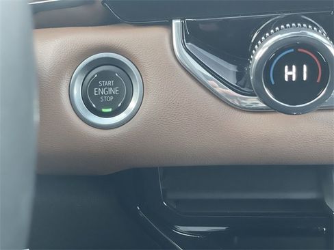 Certified 2024 GMC Canyon AT4 w/ AT4 Premium Package image 17