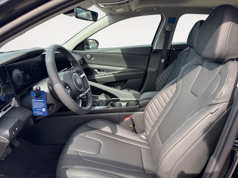 New 2026 Hyundai Elantra Limited image 11