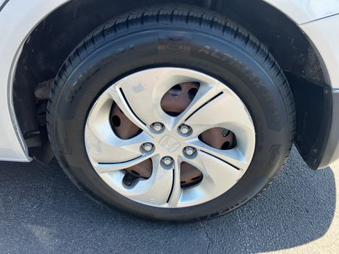 Used 2014 Honda Civic LX image 12