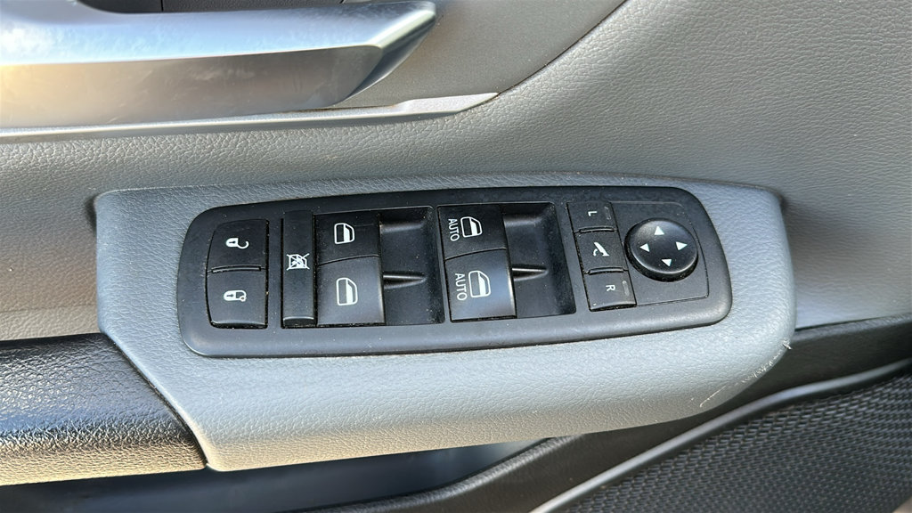 Used 2020 RAM 1500 Big Horn AWD/4WD image 14