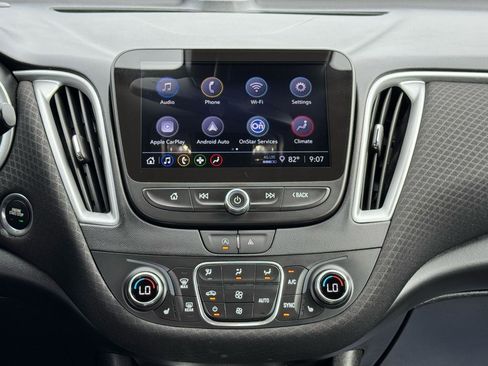 Used 2024 Chevrolet Malibu LT FWD image 22