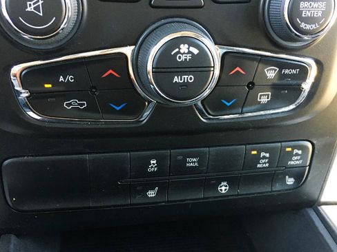 Used 2016 RAM 1500 Big Horn AWD/4WD image 23