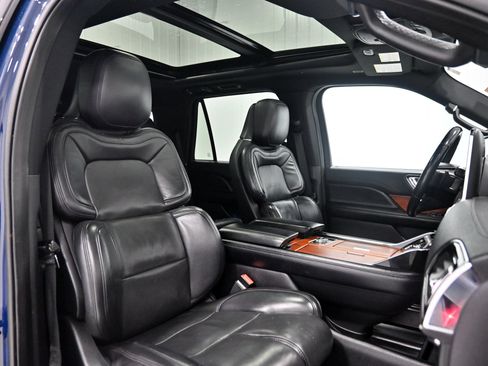 Used 2020 Lincoln Navigator Reserve w/ Luxury Package AWD/4WD image 30