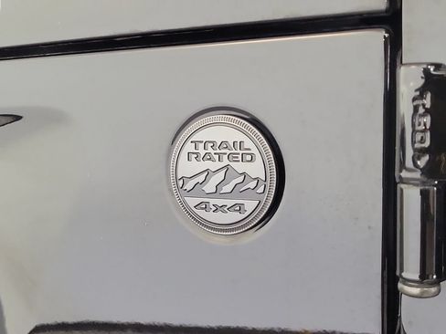 Used 2024 Jeep Wrangler Sport AWD/4WD image 8
