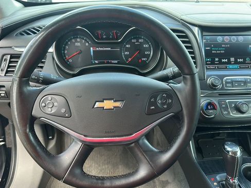 Used 2019 Chevrolet Impala Premier w/ Premier Convenience Package image 14