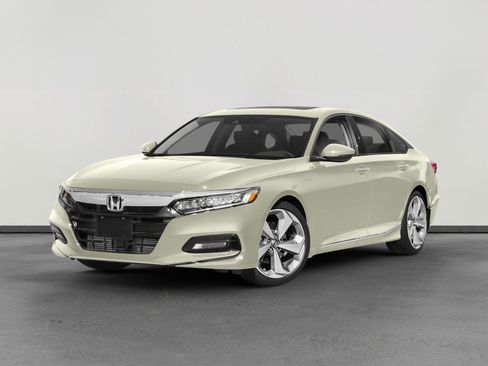 Used 2018 Honda Accord Touring image 1