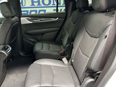 Used 2024 Cadillac XT6 Sport w/ Technology Package image 18