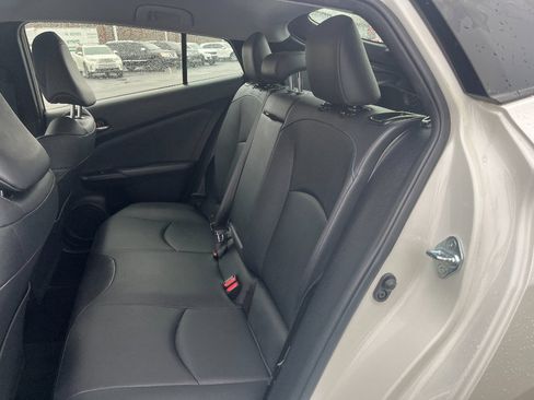 Used 2016 Toyota Prius Three Touring image 16