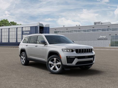 New 2026 Jeep Grand Cherokee L Limited RWD image 5