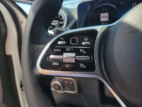 Certified 2022 Mercedes-Benz GLA 250 image 23