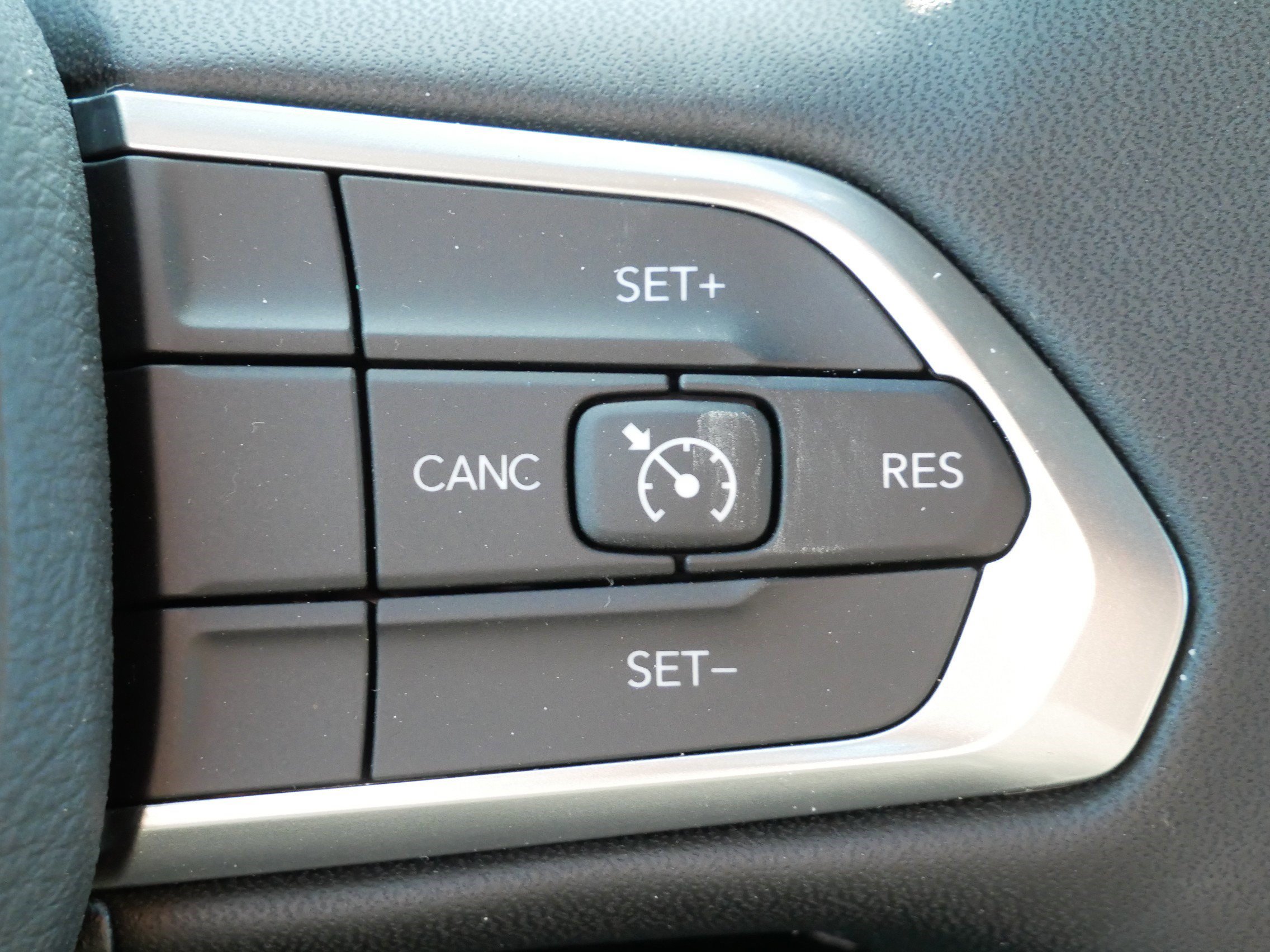 New 2026 Jeep Compass Latitude w/ Sun and Sound Group AWD/4WD image 16