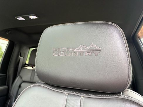 Used 2021 Chevrolet Silverado 2500 High Country w/ Technology Package AWD/4WD image 28