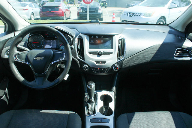 Used 2016 Chevrolet Cruze LS FWD image 16