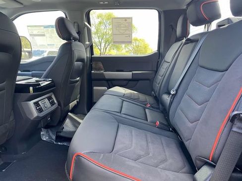 Used 2024 Ford F250 Lariat w/ Lariat Ultimate Package AWD/4WD image 23