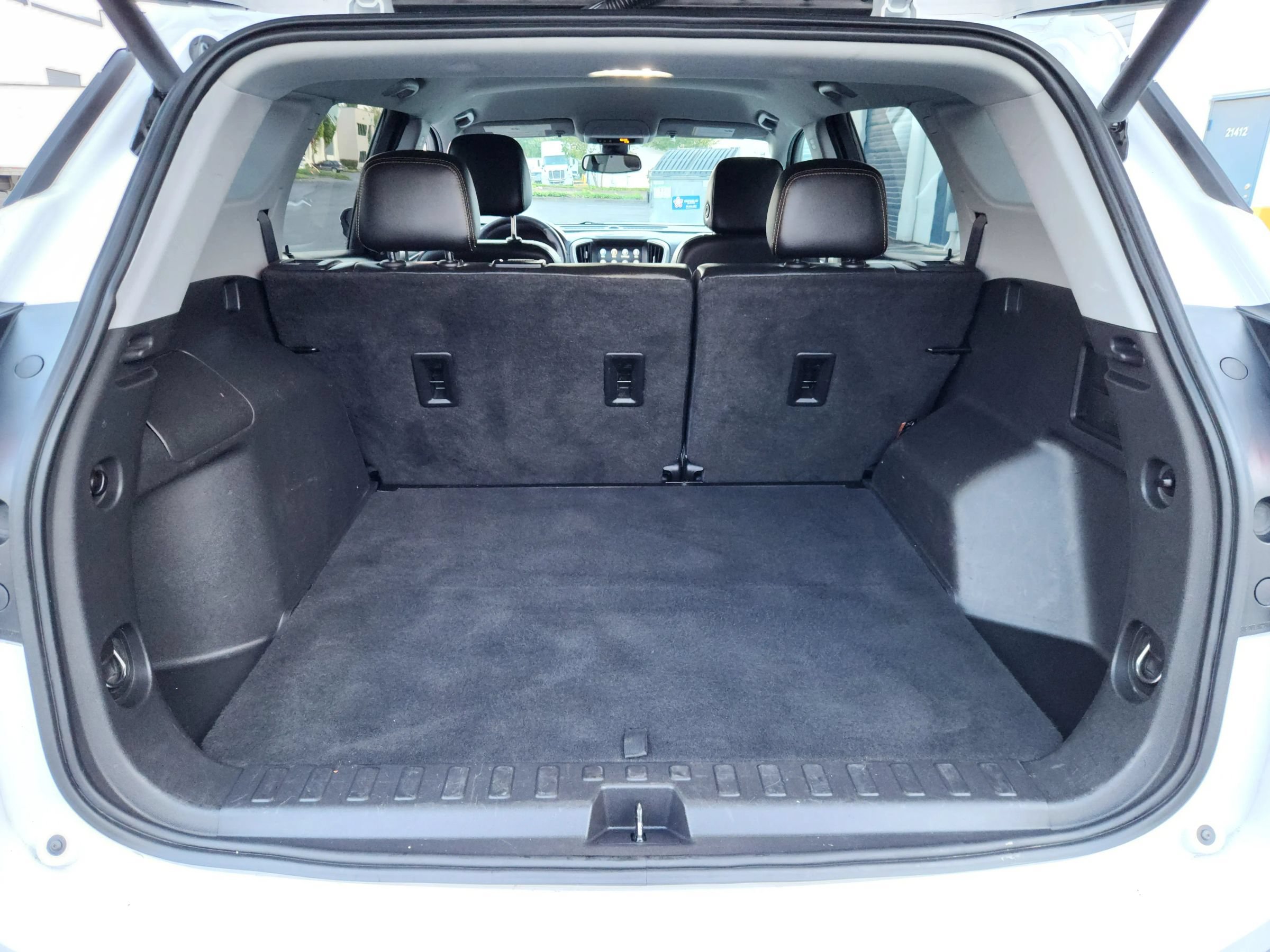 Used 2021 GMC Terrain SLT FWD image 20