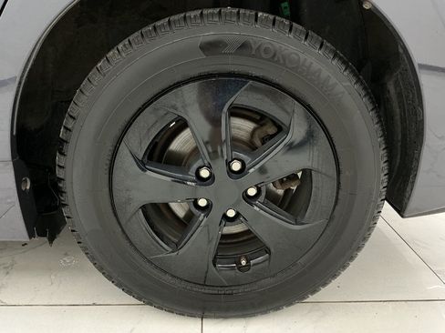 Used 2013 Toyota Prius Two FWD image 23