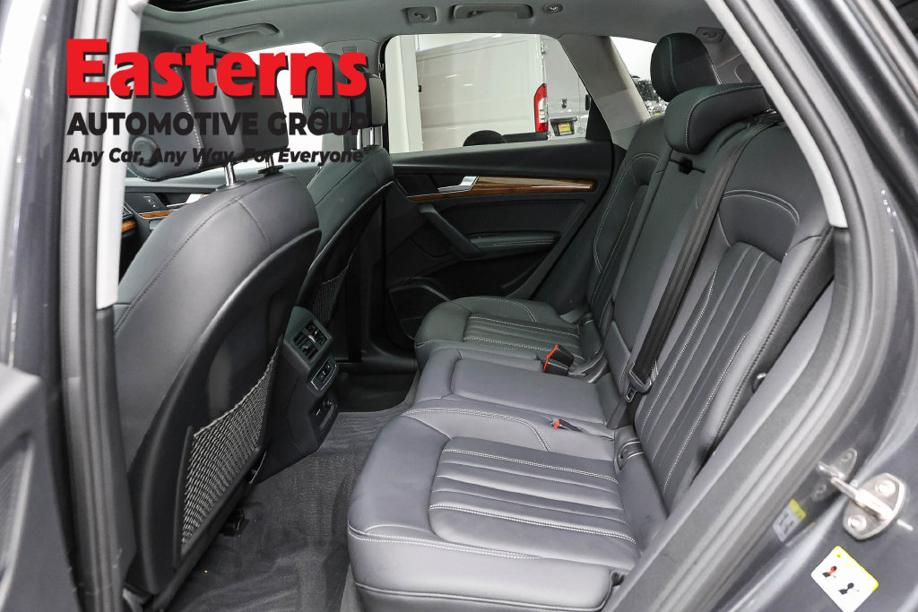 Used 2022 Audi Q5 2.0T Premium Plus w/ Premium Plus Package AWD/4WD image 25