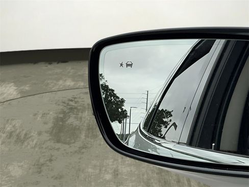 Used 2021 Buick Enclave Essence w/ Sport Touring Edition image 33