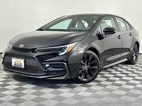 Used 2023 Toyota Corolla SE w/ SE Premium Package FWD image 35