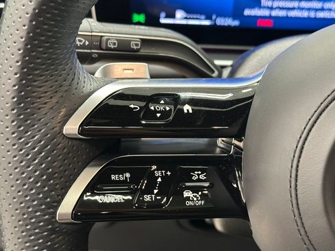Certified 2025 Mercedes-Benz GLS 450 4MATIC image 29