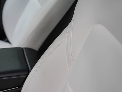 Used 2020 Tesla Model Y Performance AWD/4WD image 19