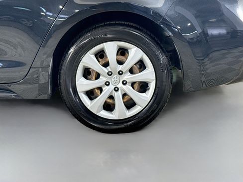 Used 2020 Toyota Corolla LE FWD image 37