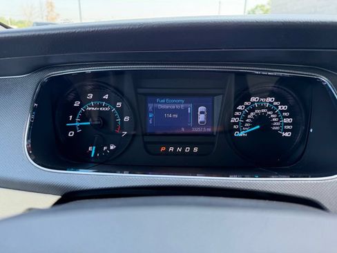 Used 2017 Ford Taurus SE FWD image 10