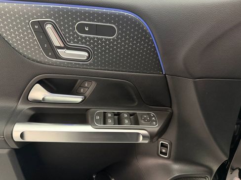 Certified 2024 Mercedes-Benz GLB 250 GLB 250 image 12